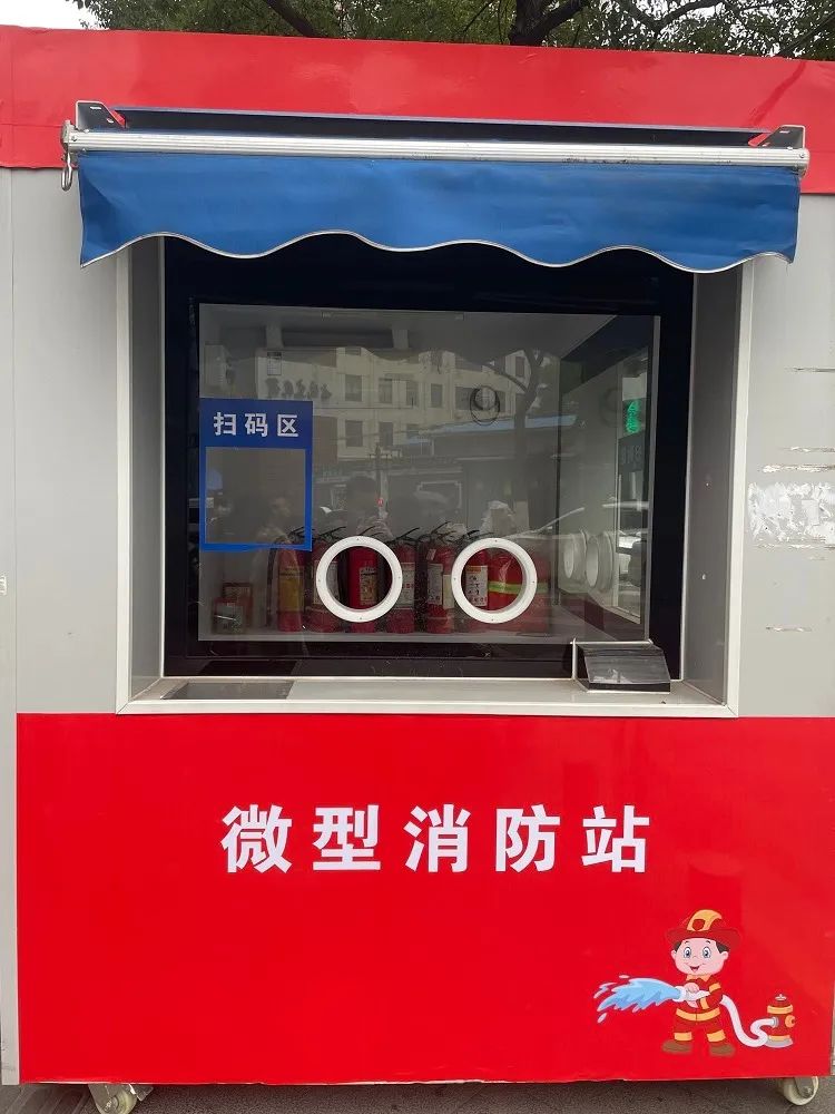 DƬ